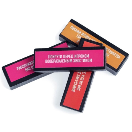 Падающая башня с фантами